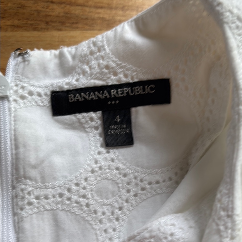 Banana Republic White Sleeveless Dress - Picture 2 of 9